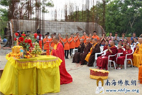 01 恭迎蓝毗尼圣园圣火法会现场_副本