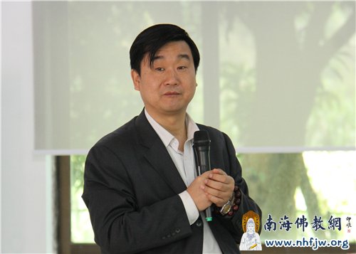 本焕学院副院长李四龙讲话