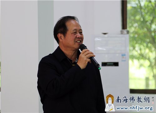 本焕学院院监刘育民
