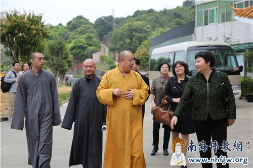 印顺大和尚接待戴晨京一行