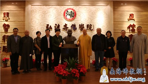 弘法寺佛学院留影