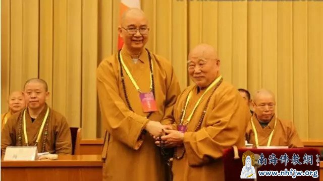 01耳可闻者曰名,眼可见者曰相。《金刚经》曰:“凡所有相,皆是虚妄。若见诸相非相,即见如来。”学诚法师提出的“爱国、爱教、正信、正行”八字方针,应该成为推动中国佛教事业进一步健康和全面发展的核心力量。——纯道题记.jpg