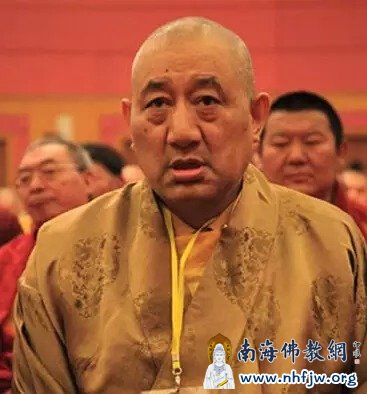 11副会长香根·巴登多吉(藏)活佛,65岁,1953年由理塘寺认定为第三世活佛。先后任甘孜藏族自治州佛教协会副会长、名誉会长,四川省佛教协会副会长、名誉会长,省政协常委,四川省甘孜藏族自治州副州长。第七、八届全国人大代表,第九至十一届全国政协委员,第十一届全国政协民族宗教委员会副主任。.jpg