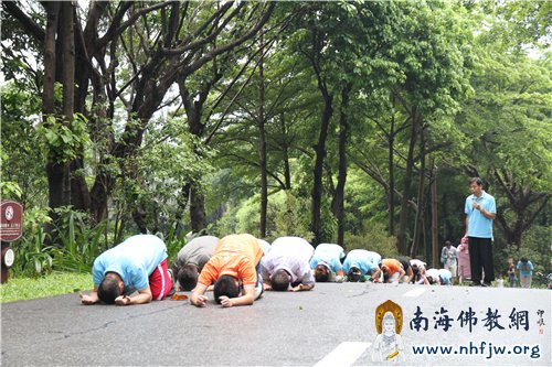 虔诚拜山